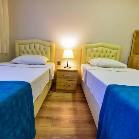Ekinoks & Aparthotel *