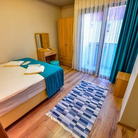 Ekinoks & Lejlighedshotel